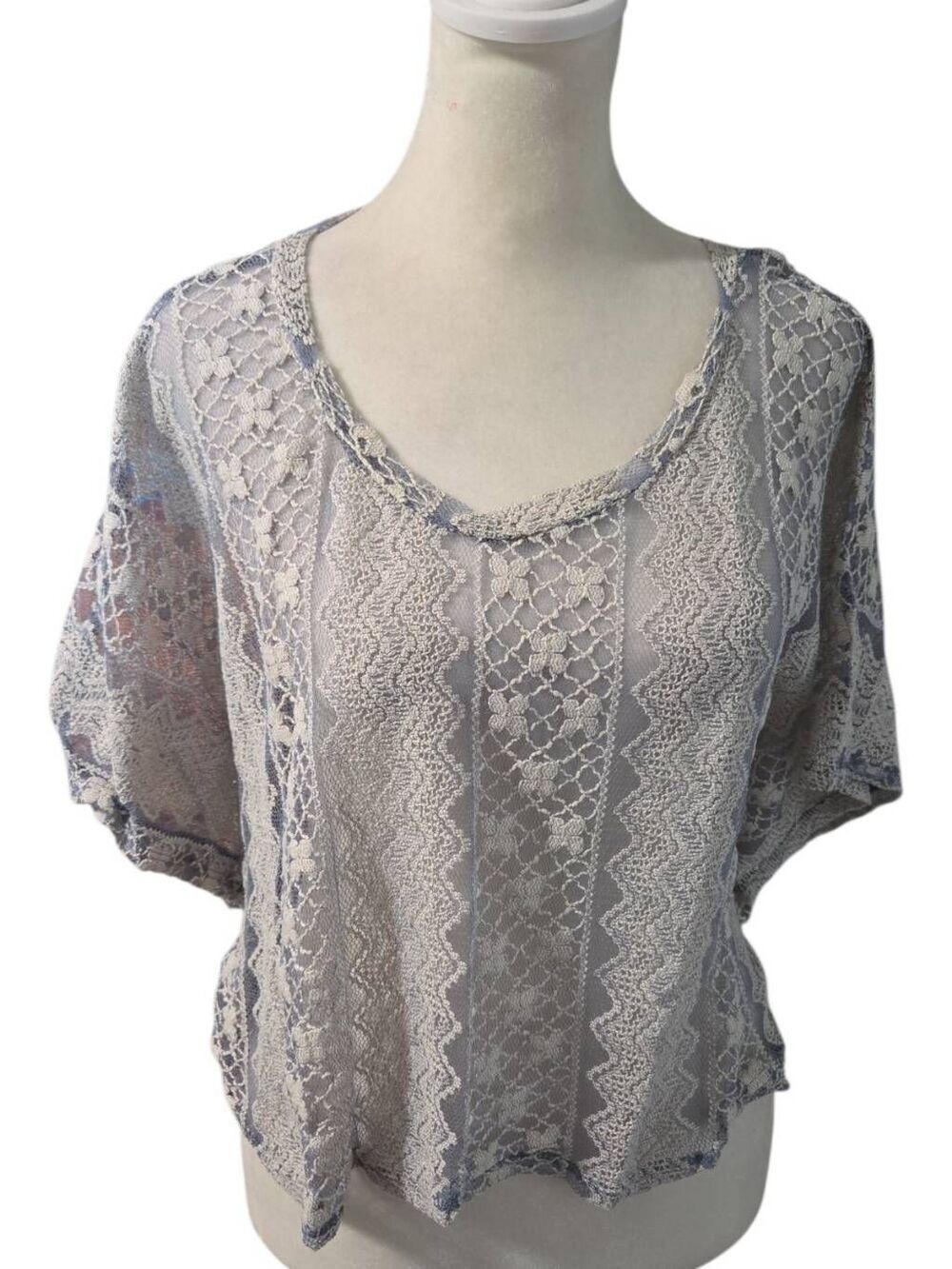 Black Poppy Blue & White Floral Lace Cropped Batwing Blouse Size S